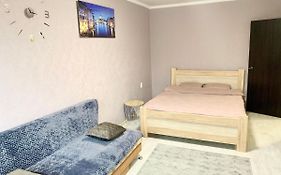Апартаменты в центре по проспекту Победы парковка рядом
